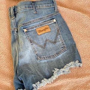 Wrangler cut off shorts